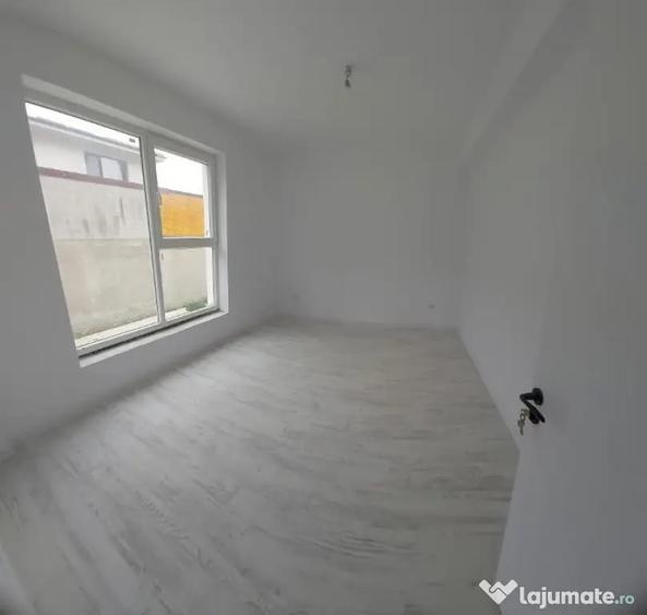 Apartament cu 2 camere decomandat în Vârteju