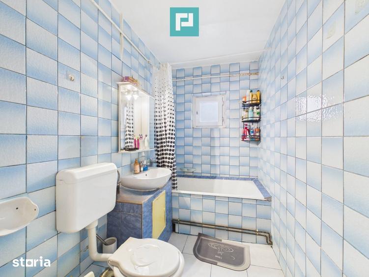 Apartament cu 3 camere semidecomandat în Micălaca