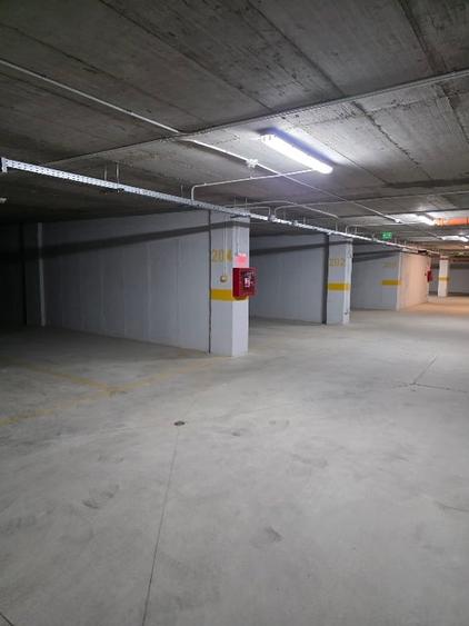 Apartament cu 2 camere semidecomandat, mobilat în Pipera