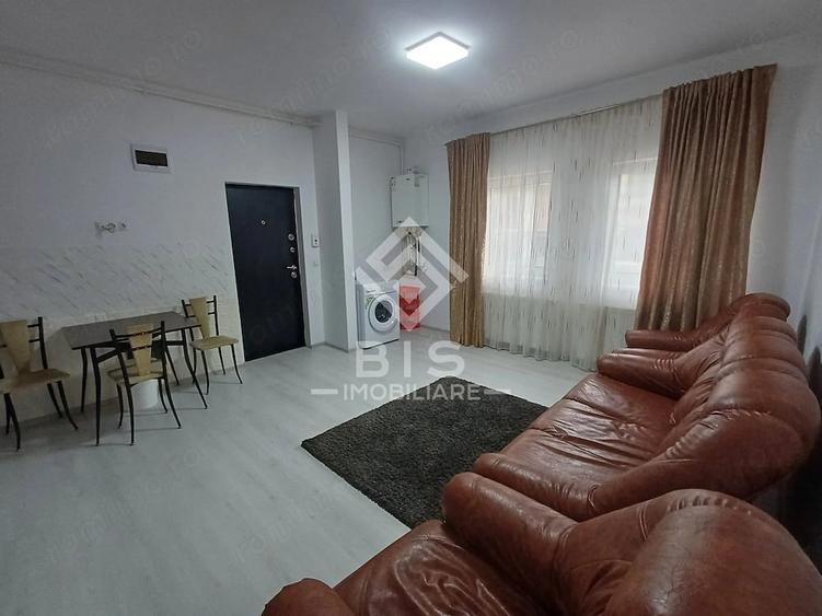 Apartament cu 3 camere semidecomandat în Nord