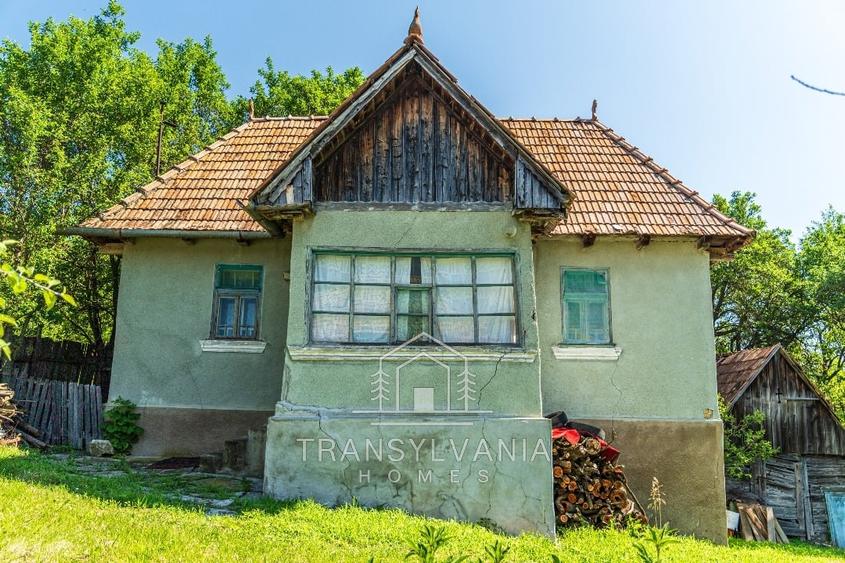 Casă individuală cu 2 camere cu Teren 1368 Mp în Livada (Petreștii de Jos)