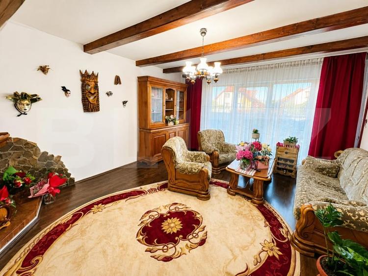 Casă individuală cu 5 camere cu Canalizare în Sântana de Mureș