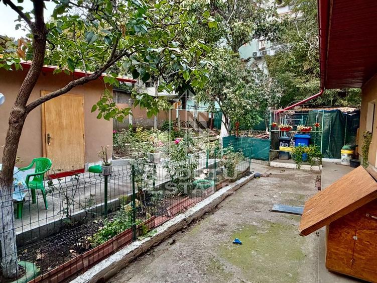 Casă individuală cu 5 camere cu Canalizare în Dâmbovița