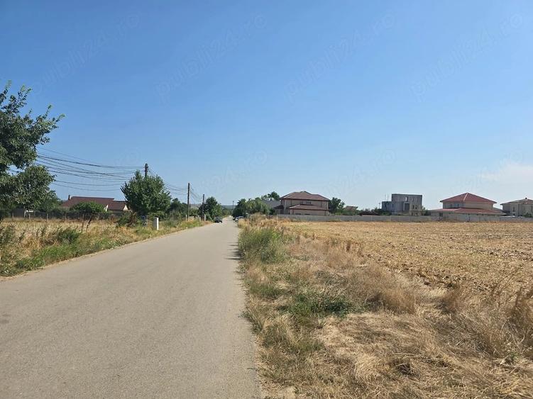 Teren de 770 mp, în Lazu