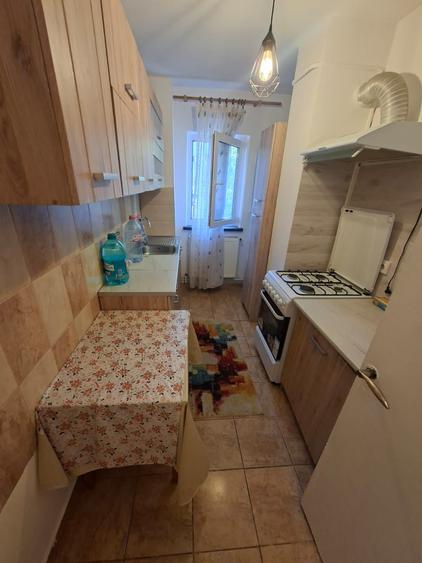 Apartament cu 2 camere semidecomandat în Metalurgie