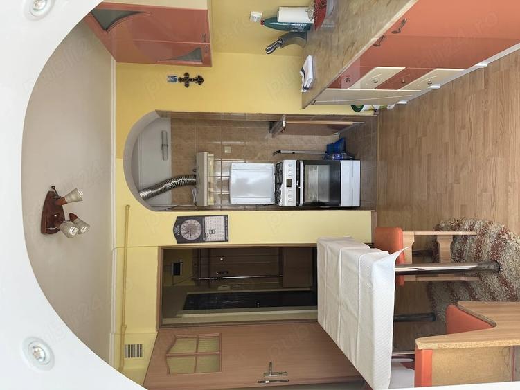 Apartament cu 3 camere decomandat în Central