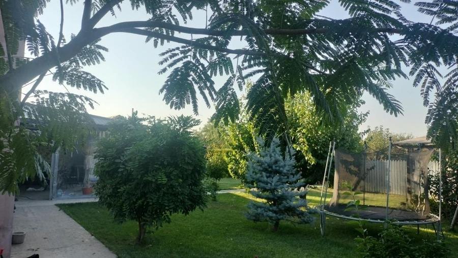 Casă cu 4 camere în Central