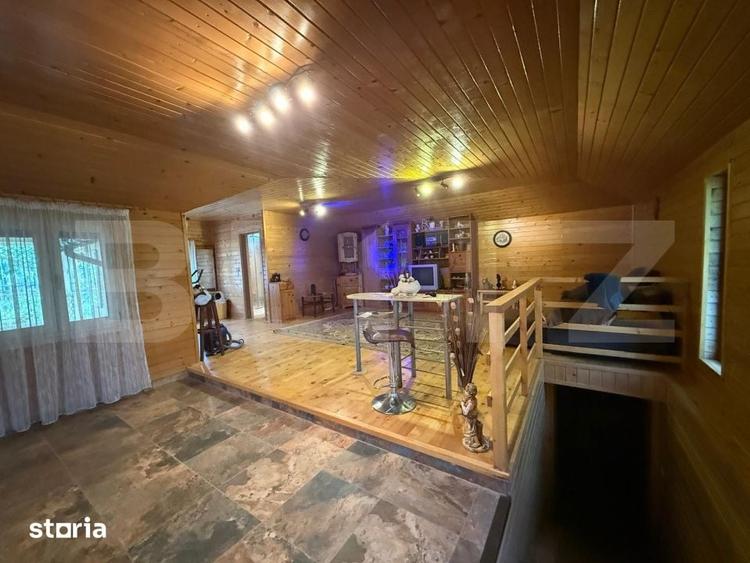 Casă cu 6 camere cu Teren 748 Mp în Cârcea
