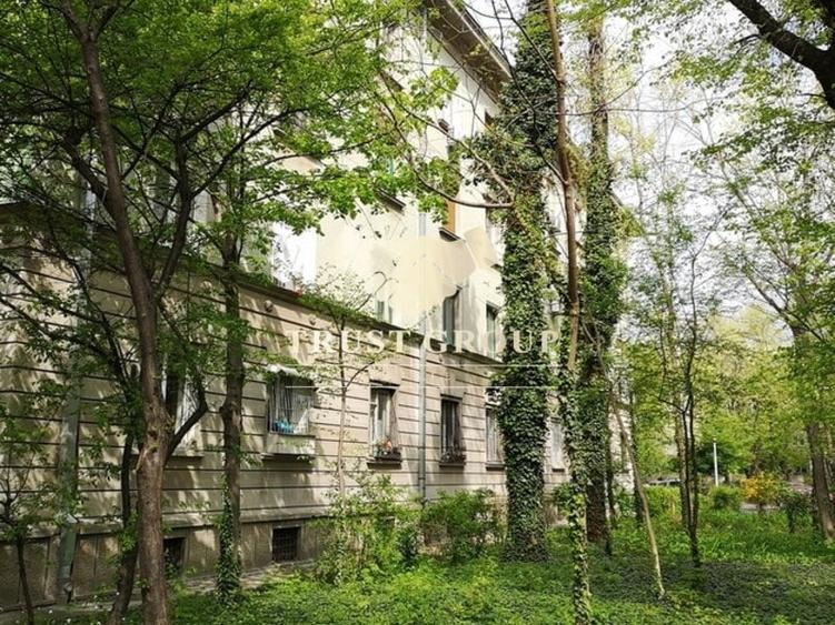 Apartament cu 2 camere decomandat în Drumul Taberei