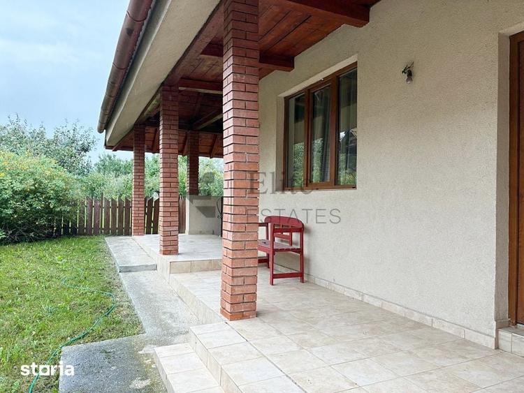 Casă cu 2 camere cu Teren 1591 Mp în Sânmartin