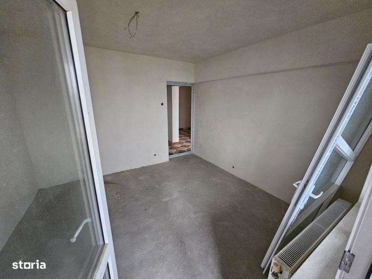 Apartament cu 4 camere în Orizont