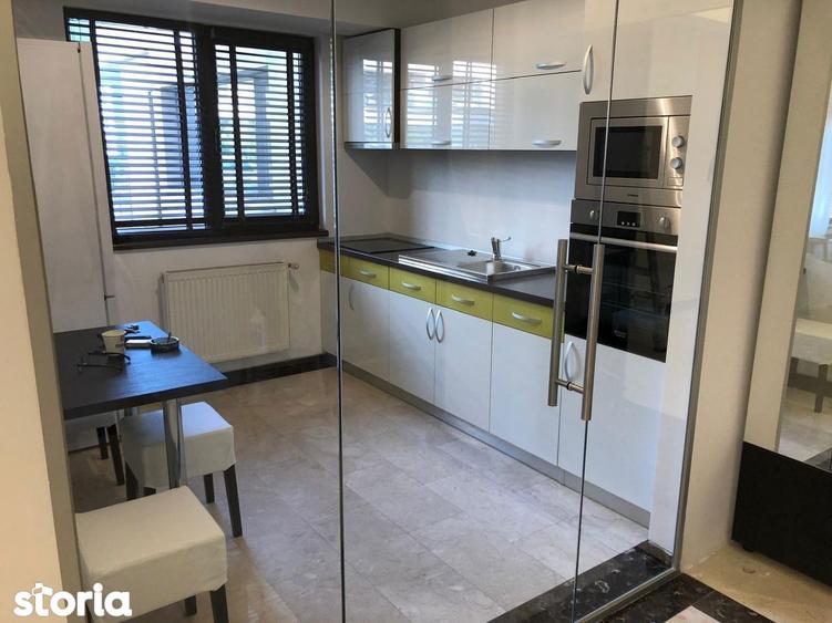 Apartament cu 4 camere în Central