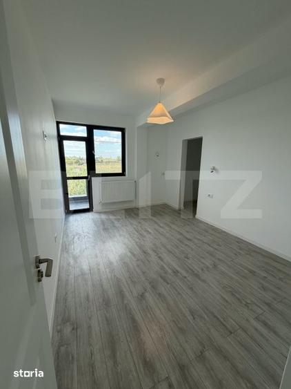 Casă cu 4 camere cu Teren 425 Mp în Tomești