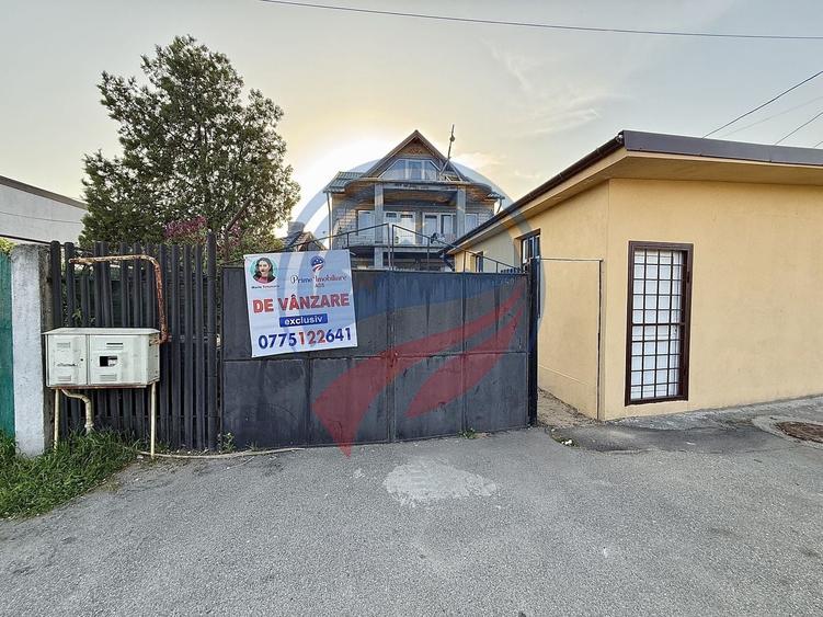 Casă individuală cu 6 camere cu Canalizare în 1 Mai