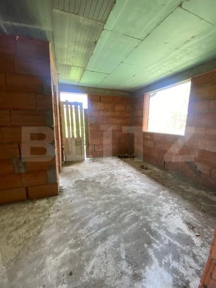 Casă individuală cu 3 camere cu Canalizare în Centura