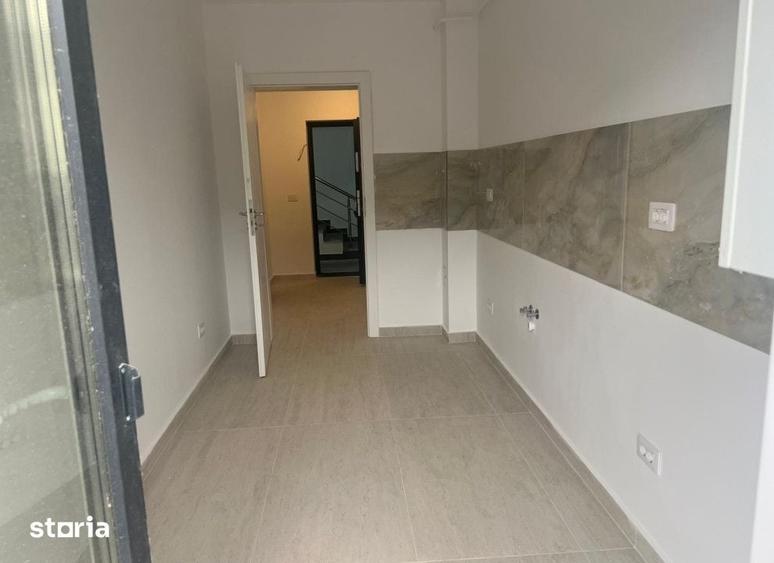 Garsonieră decomandată în Galata