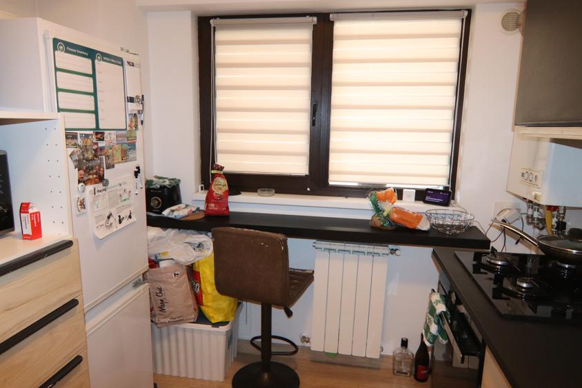 Apartament cu 3 camere decomandat în Tătărași