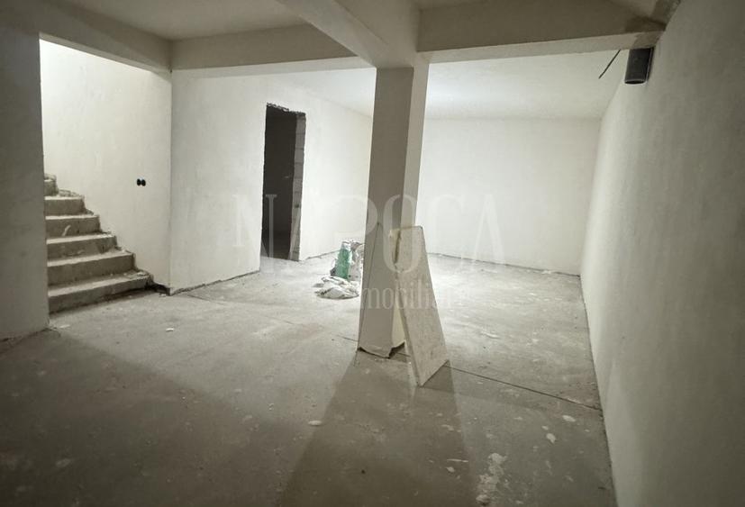 Casă individuală cu 3 camere cu Canalizare în Dezmir