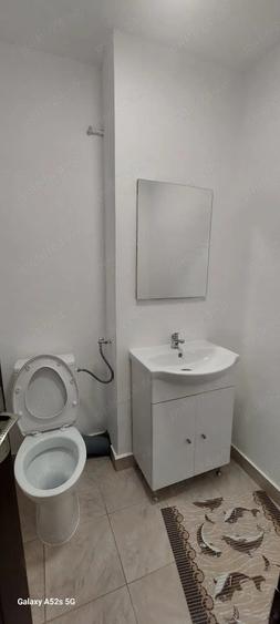 Apartament cu 3 camere decomandat în Craiter