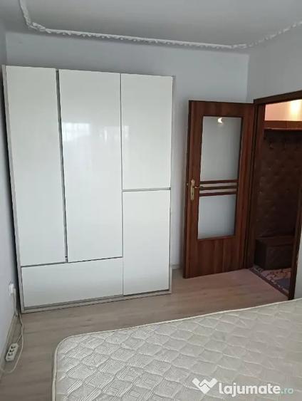 Apartament cu 2 camere decomandat în Basarabia