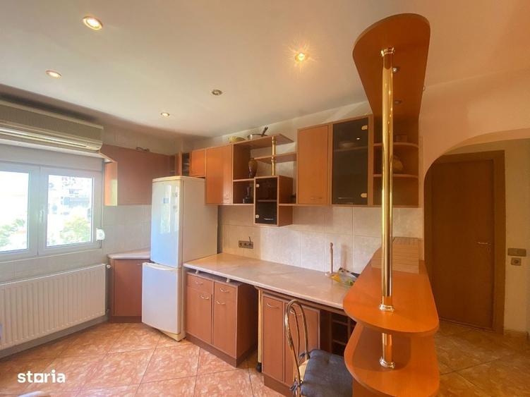 Apartament cu 3 camere decomandat în Parcul Circului