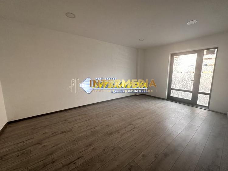 Spatiu comercial 51 mp vanzare CETATE Piata -Stadion vad f bun, finisat total