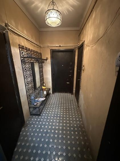 Apartament cu 4 camere decomandat în Sala Palatului