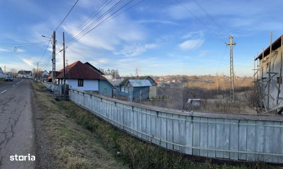 Casă cu 3 camere în Podeni