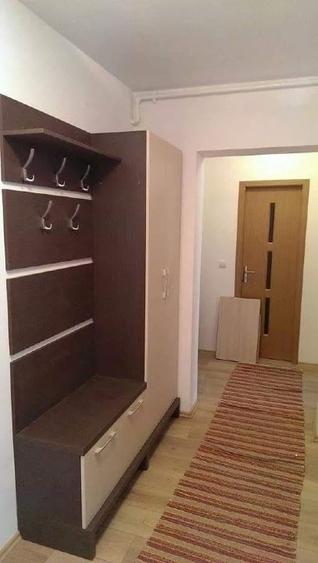 Apartament cu 2 camere decomandat, mobilat în Tudor