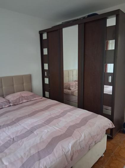 Apartament cu 2 camere semidecomandat în Mircea cel Bătrân
