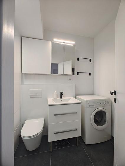 Apartament cu 4 camere decomandat în Ultracentral