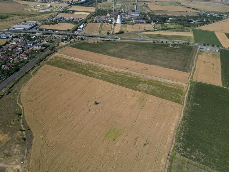 Teren Construcții intravilan de 4003 mp, în Grădiște