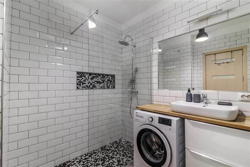 Apartament cu 2 camere semidecomandat, mobilat în Gheorgheni