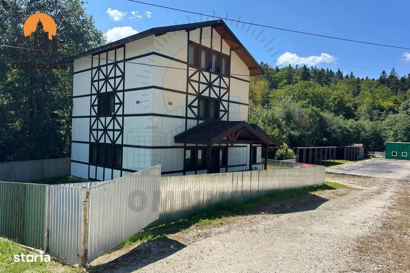 Casă cu 4 camere în Central