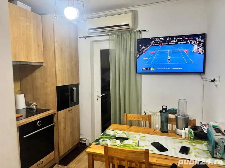 Apartament cu 3 camere decomandat în Lipovei