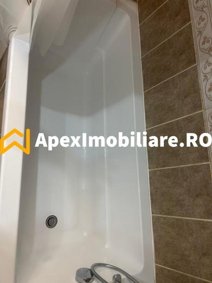 Apartament cu 3 camere semidecomandat, mobilat în Universitate