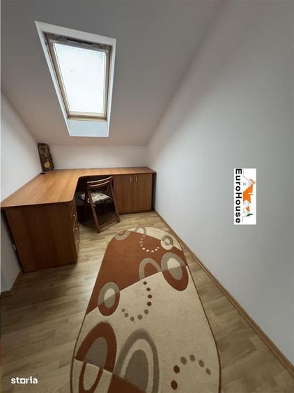 Apartament cu 3 camere decomandat în Micești