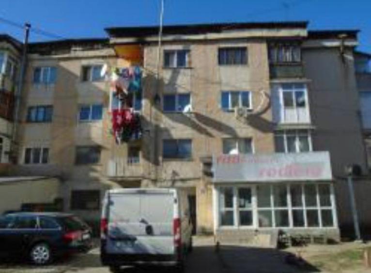 Apartament cu 2 camere semidecomandat în Dealu Aluniș