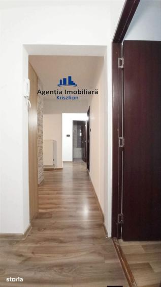 Apartament cu 4 camere decomandat în Burdea