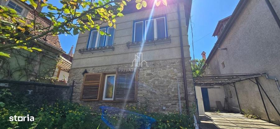 Casă cu 4 camere în Central