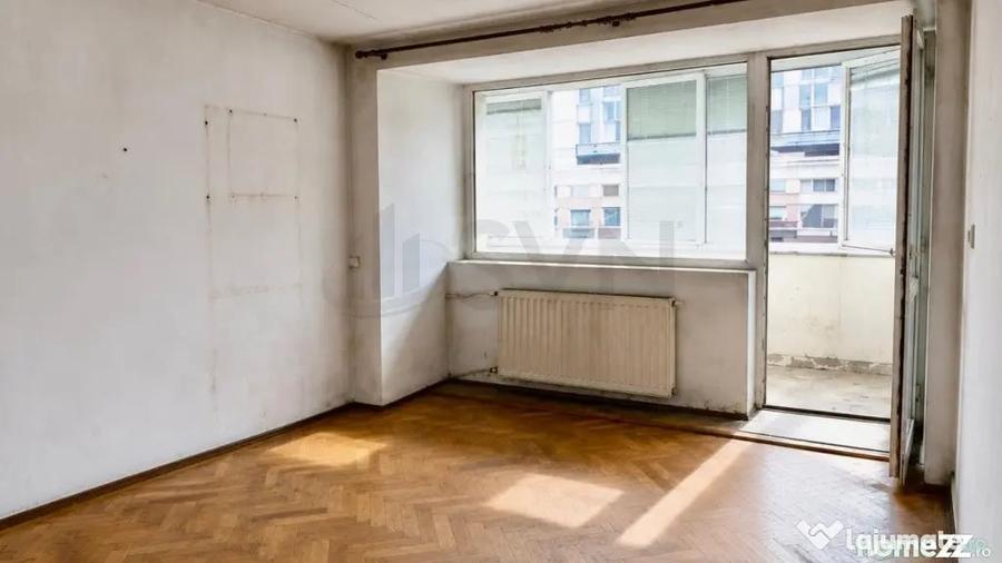 Apartament cu 2 camere decomandat în Victoriei