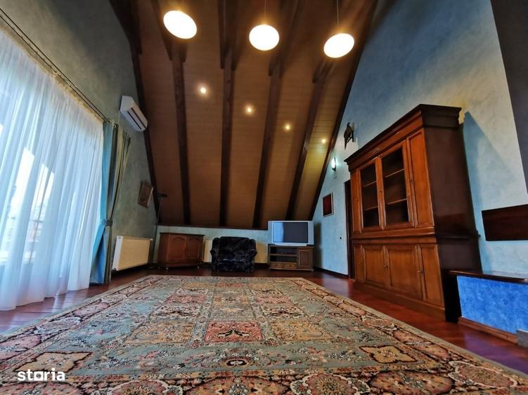 Casă cu 4 camere în Bucium