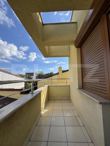 Casă individuală cu 5 camere cu Canalizare în Central