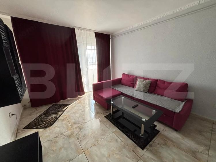 Apartament cu 2 camere decomandat în Republicii