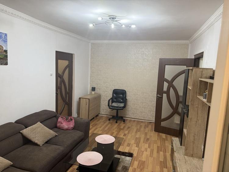 Apartament cu 2 camere nedecomandat în Fizicienilor