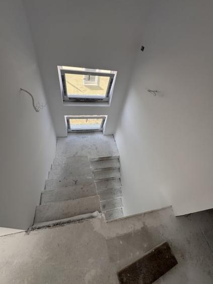 Casă individuală cu 5 camere cu Teren 500 Mp în Bucovăț (Remetea Mare)
