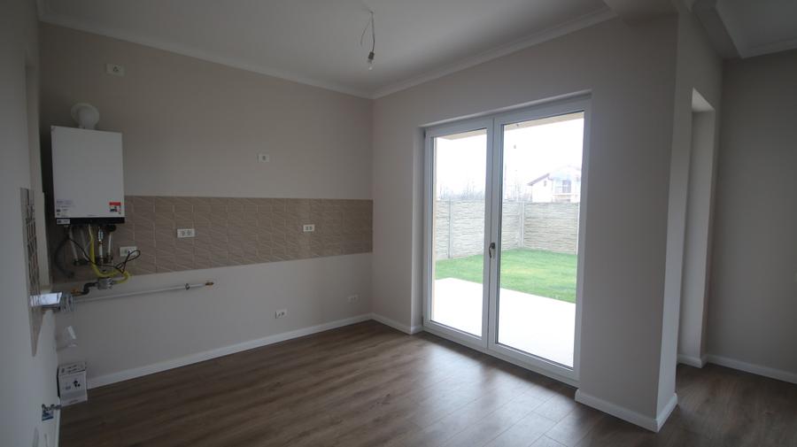 Duplex cu 3 camere cu Teren 322 Mp în Moșnița Nouă