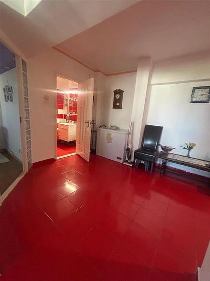 Apartament cu 3 camere decomandat în Dacia
