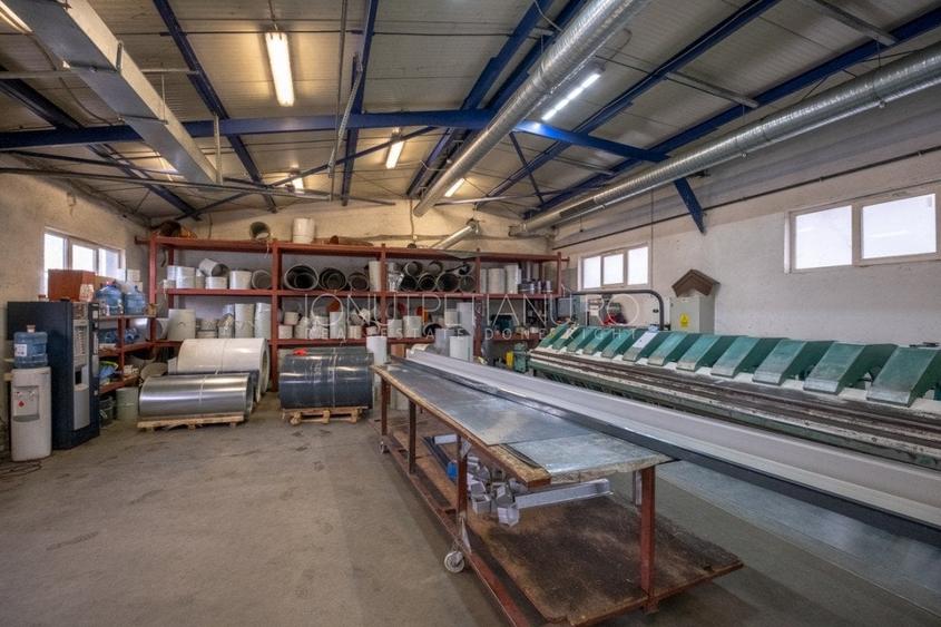 Spațiu industrial, de 1,200 mp, în Exterior Nord