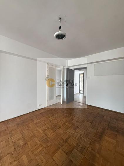 Apartament cu 3 camere decomandat în Cișmigiu